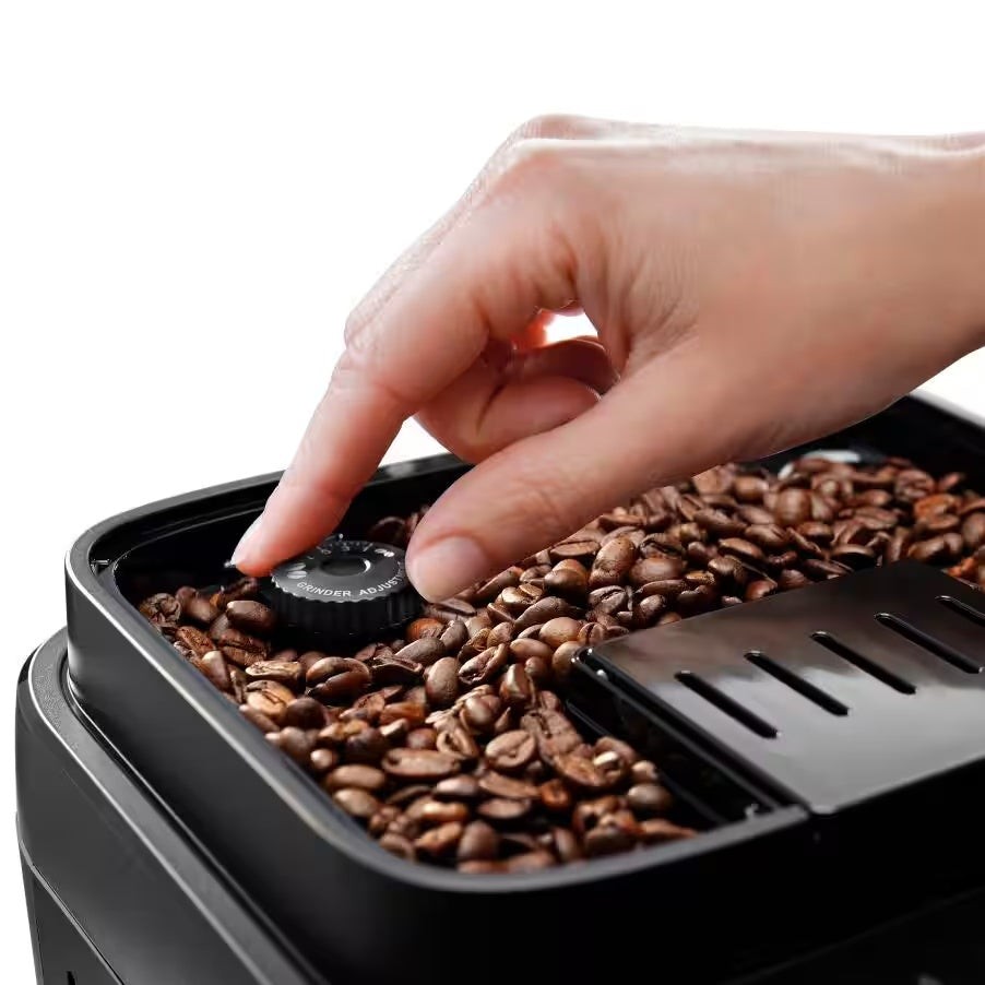 DeLonghi Magnifica Evo ECAM29043SB Superautomatic Espresso Machine