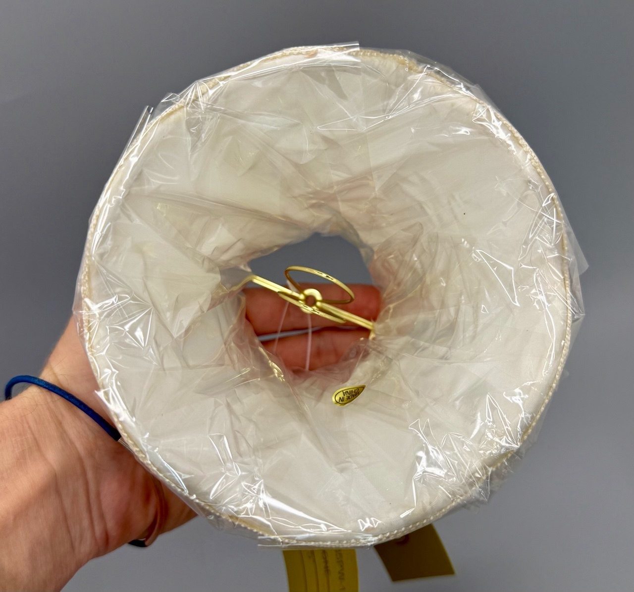 ⭕️ NEW CANTERBURY ROSEART 5” BONE SCALLOPED SILK LAMPSHADE CLIP ON NOS