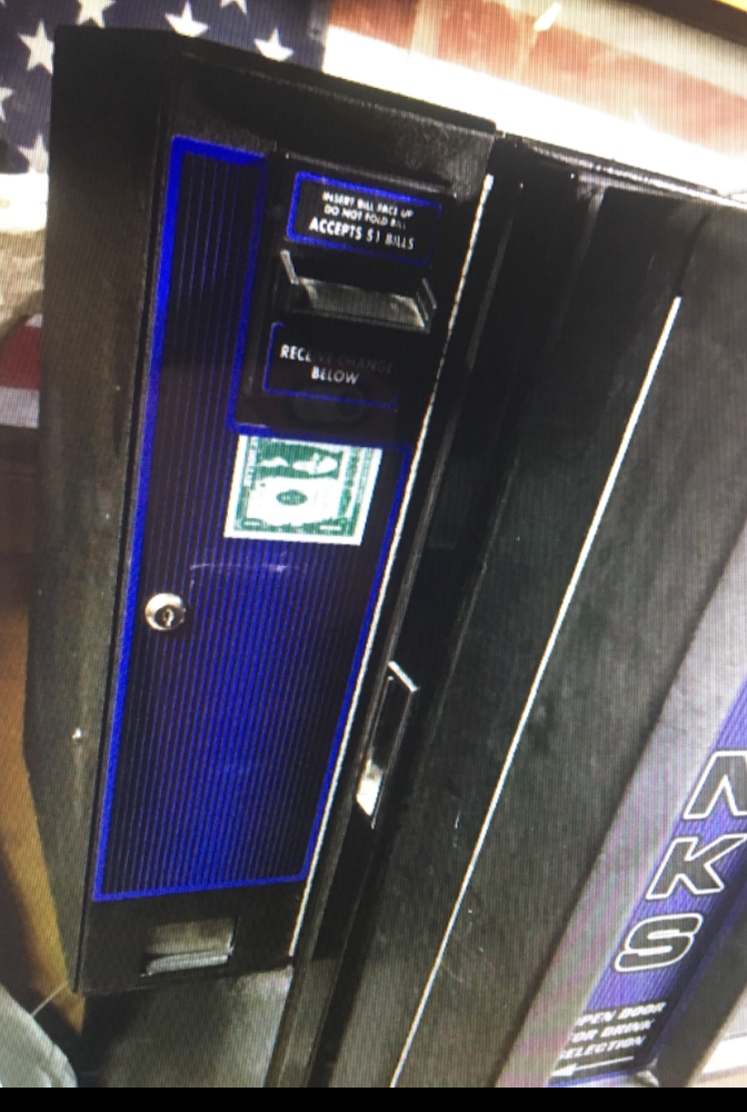 Products Snack & Candy& drinks &change Vending Machine - Great Price!