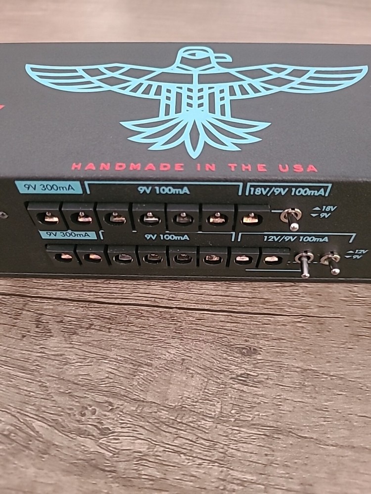 Walrus Audio Phoenix 120V Isolated Power Supply