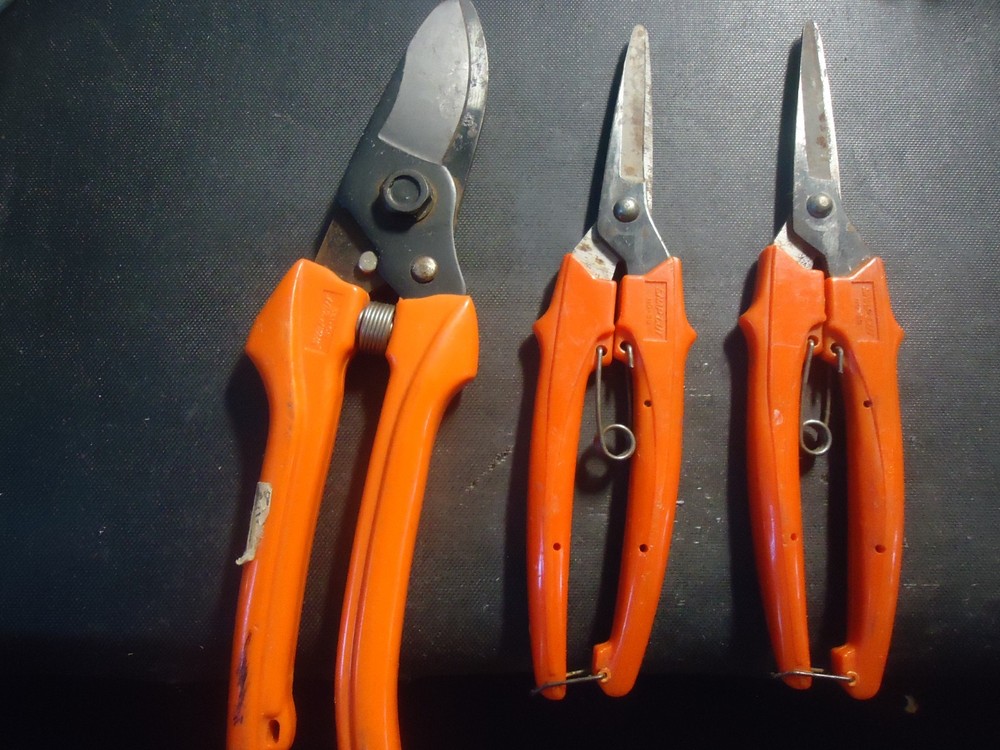 vintage Snap Cut Bypass 2 Pruning Shears For Stems 1 pruning shear