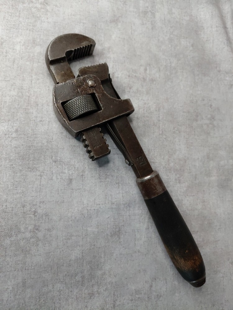 Hubbard #10 Pipe Wrench