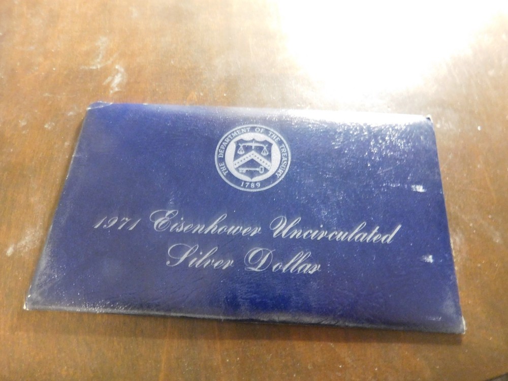 1971 EISENHOWER UNCIRCULATED SILVER DOLLAR