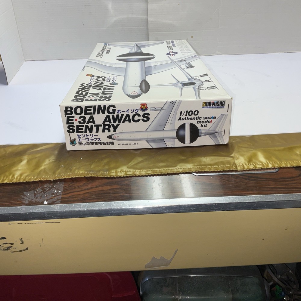 Doyusha BOEING E-3A AWACS SENTRY Model Plane