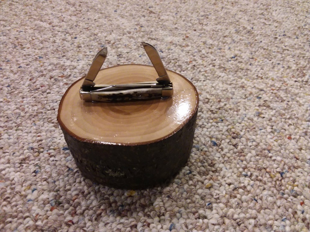 KNIFE DISPLAY STAND, SOLID PEAR WOOD