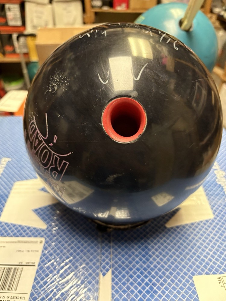 Use Storm Road Bowling Ball 15 Pounds