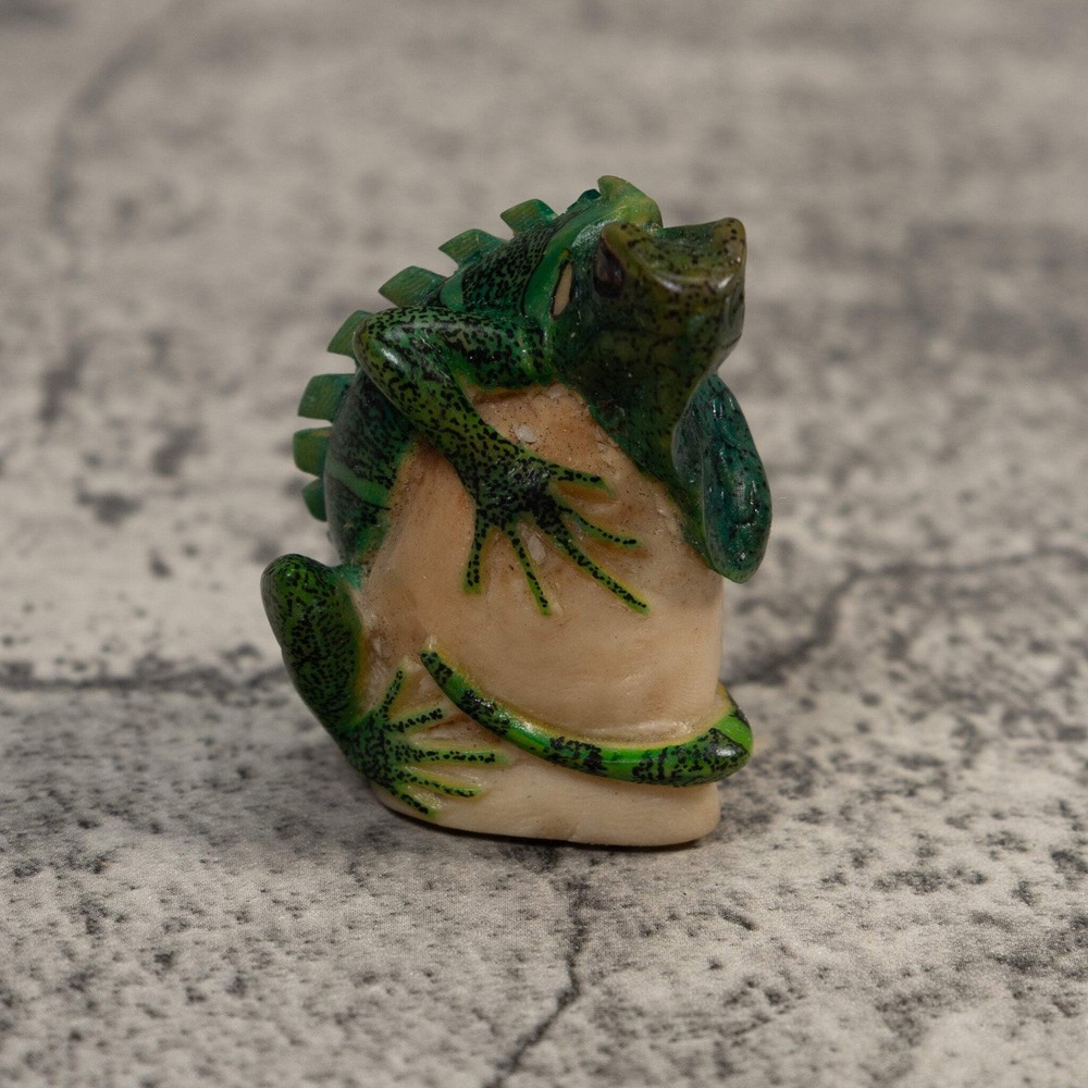 Green Iguana Lizard Tagua Carving