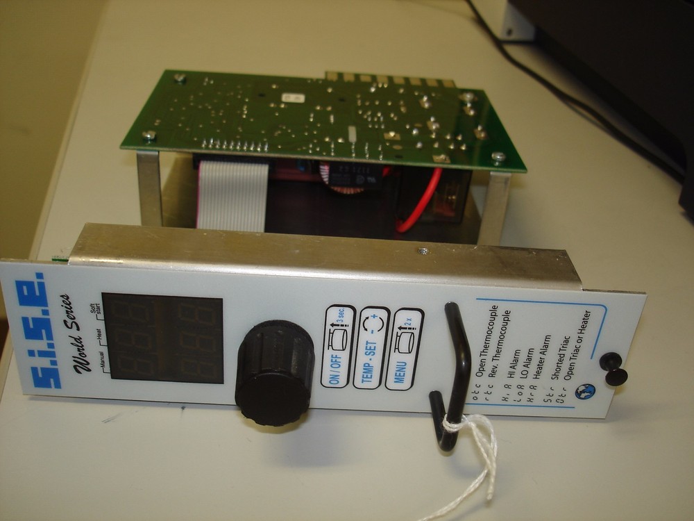S.I.S.E. WORLD SERIES SINGLE ZONE TEMPERATURE CONTROL CAD/V01.07.01