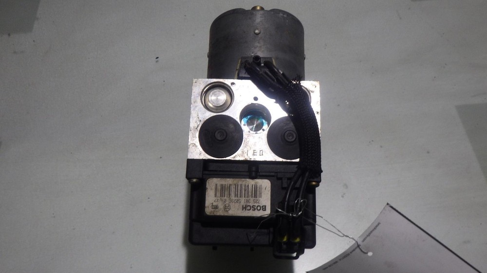 03 SATURN VUE Anti-Lock Brake