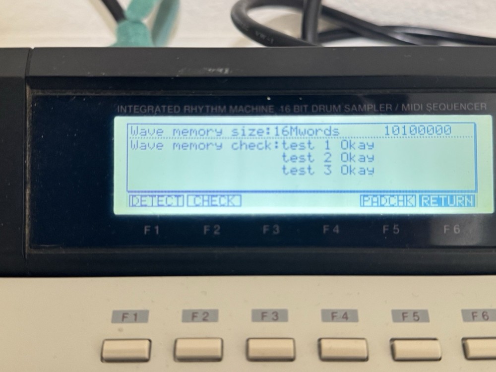 Akai MPC2000XL Sampler & Sequencer Beige 16 Pads MIDI SCSI With Extra Upgrades
