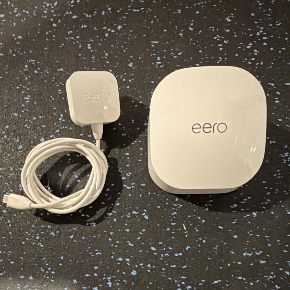 eero Q010001 Wireless Access Point Wi-Fi 802.11ac USB-C White