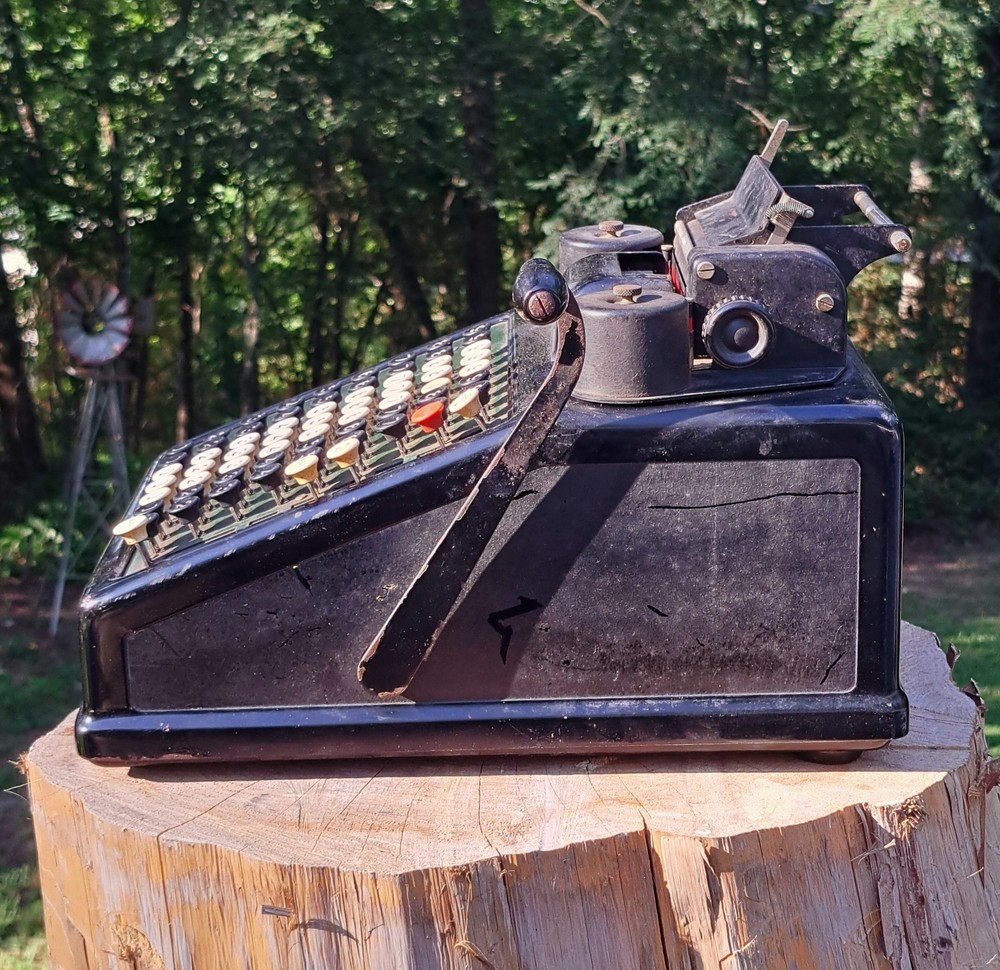 Earlier Burroughs 1920s 1930s 7 Column Adding Machine Good Used Condition