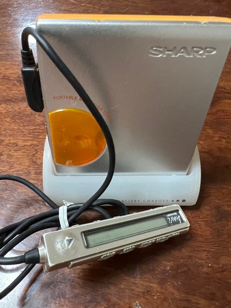 Sharp Portable MD Player ST500 Orange With Many Accessories Operation confirmed