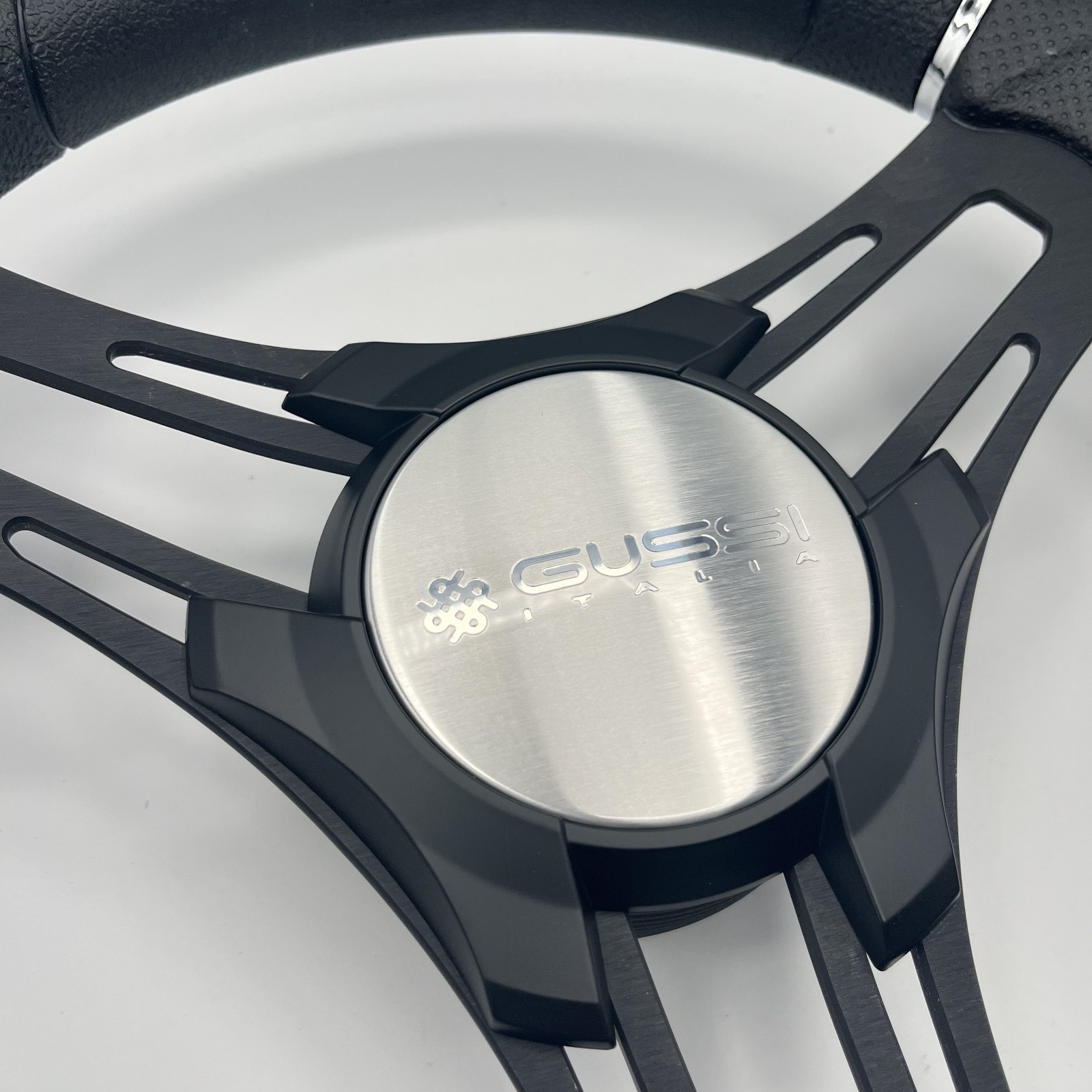 Gussi Italia Boat Steering Wheel Black Brushed Alum Spokes KEYED | Gussi Italia