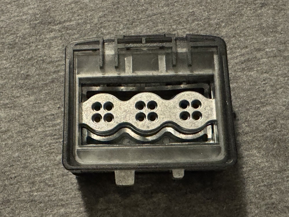 Creative Memories Button Border Maker Cartridge Punch - NICE!