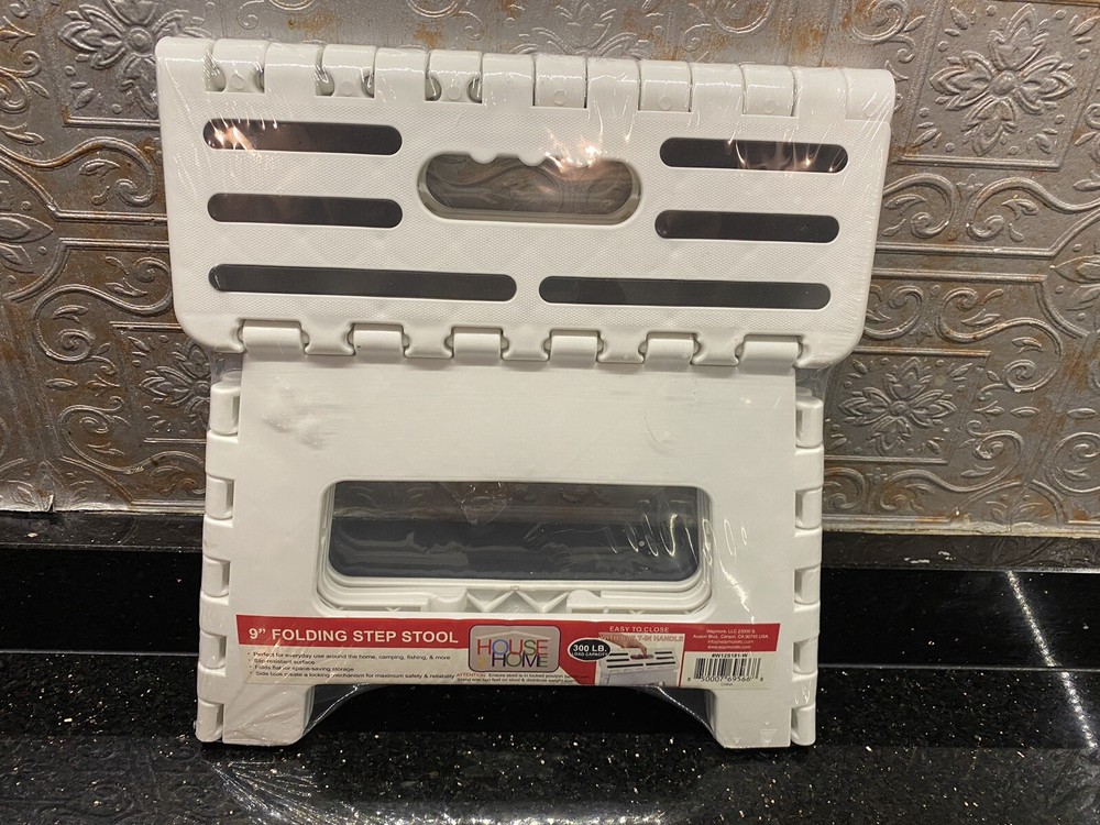 NIP House 2 Home 9" Plastic 1 Step Folding Step Stool  300# Load Capacity White