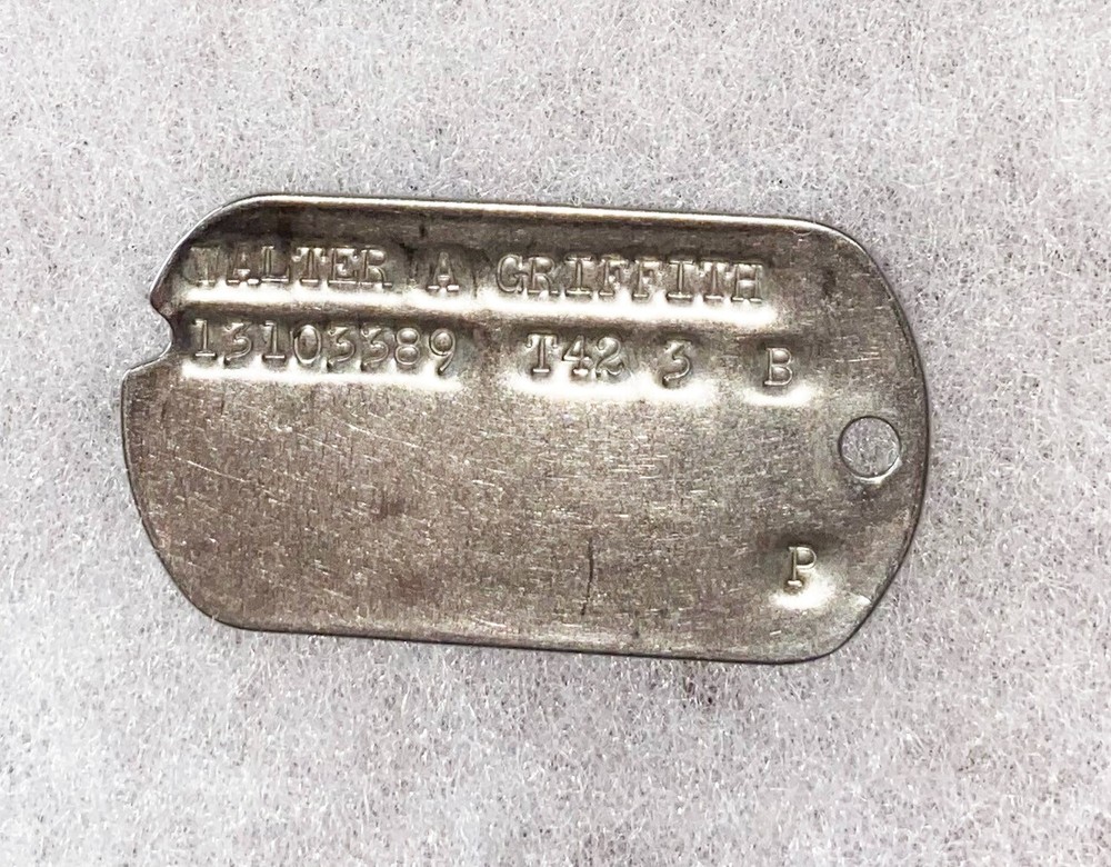WWII Single Walter Griffith T-42 Dog Tag