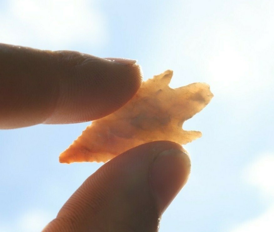 SAHARA NEOLITHIC WHITE FROSTED TRANSLUCENT AGATE POINT