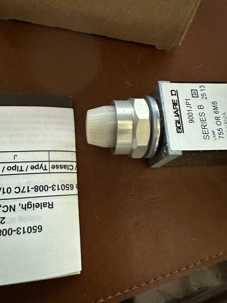 Square D Class 9001 JP1 Series B Pilot Light
