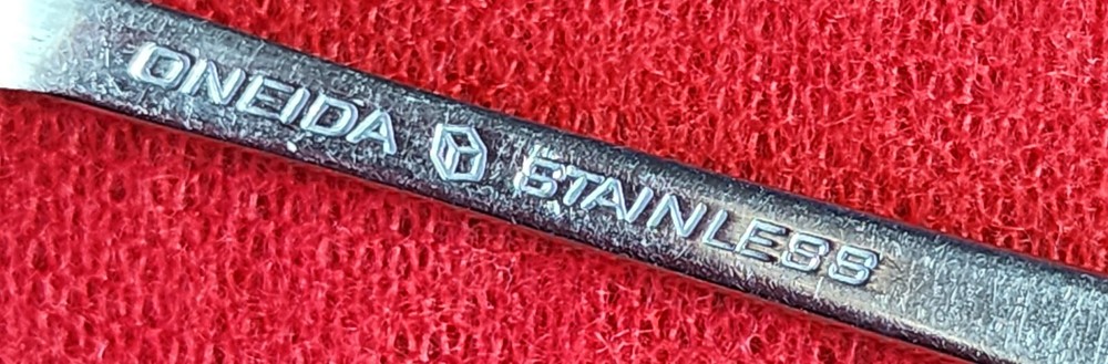 Oneida AMERICAN COLONIAL Stainless Heirloom Cube SATIN Flatware U SELECT