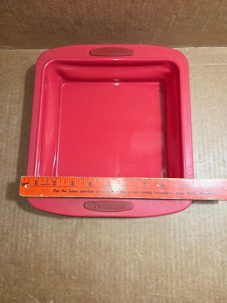 Bakeware Set In RED Technique 6-Pieces Silicone Collapsible
