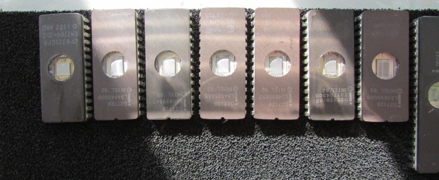 Collectable-Vintage-Computer Chips & More-Lot