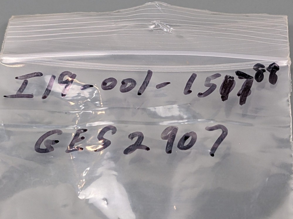 (8) GE GES2907 PNP Transistors