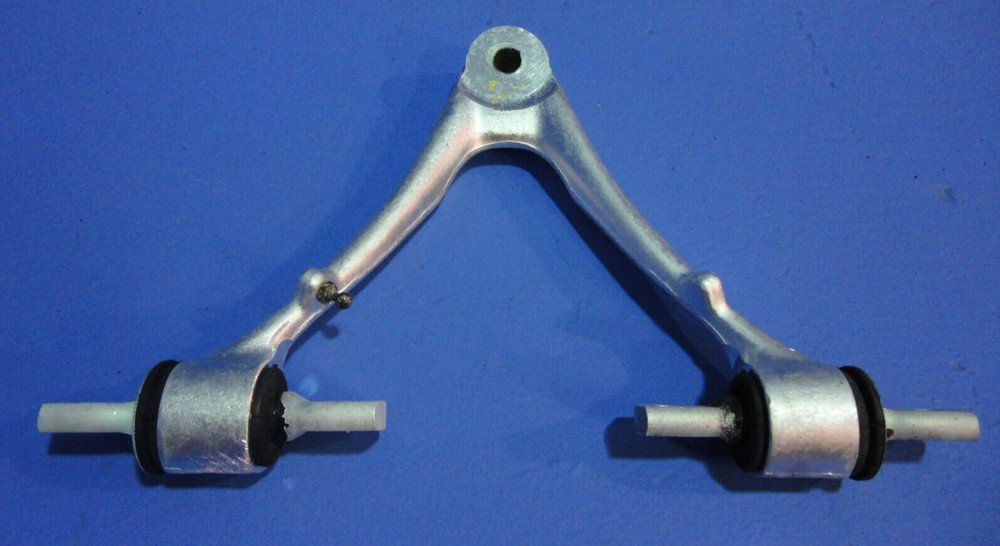 1997-2004 C5 CORVETTE FRONT UPPER CONTROL ARM RH 10233617
