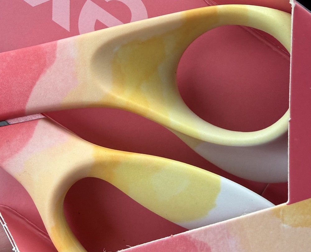 Fiskars Explore Collection Non-Stick Pattern Scissors: 8 in. / 1-pack (Daybreak)