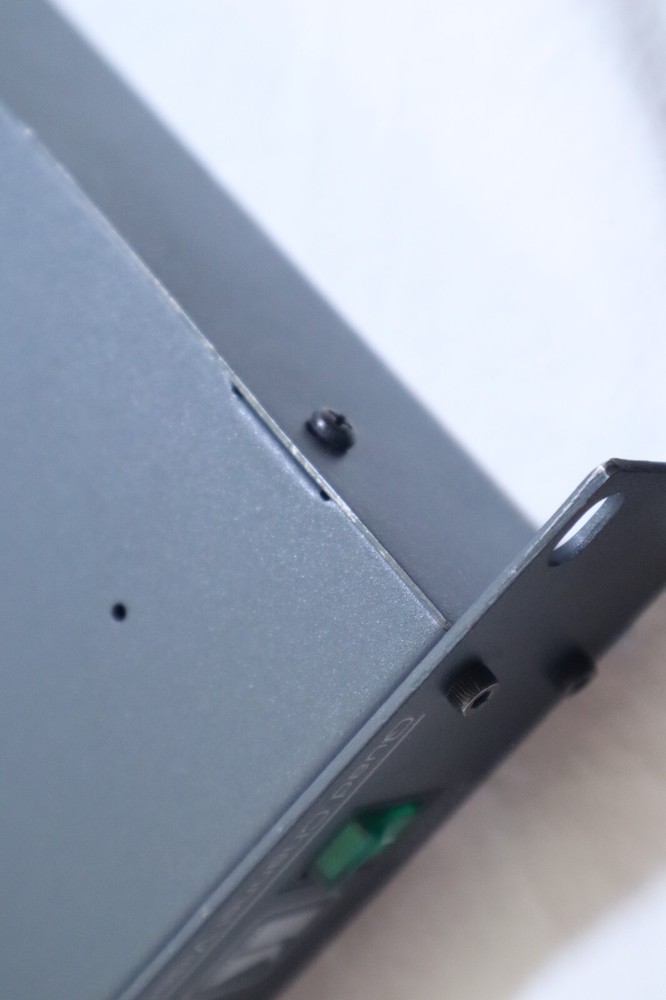 KRAMER QUAD CHANNEL VIDEO ISOLATOR W/WIRED MODEL#OC-4