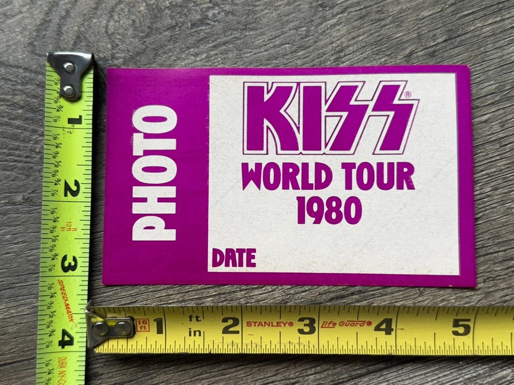 KISS Pass Unmasked Concert Tour 1980 Photo Purple Glossy Paul Vintage Aucoin