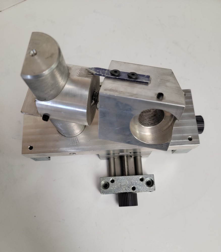 IGUS LINEAR ACTUATOR ASSEMBLY SWX-104001.