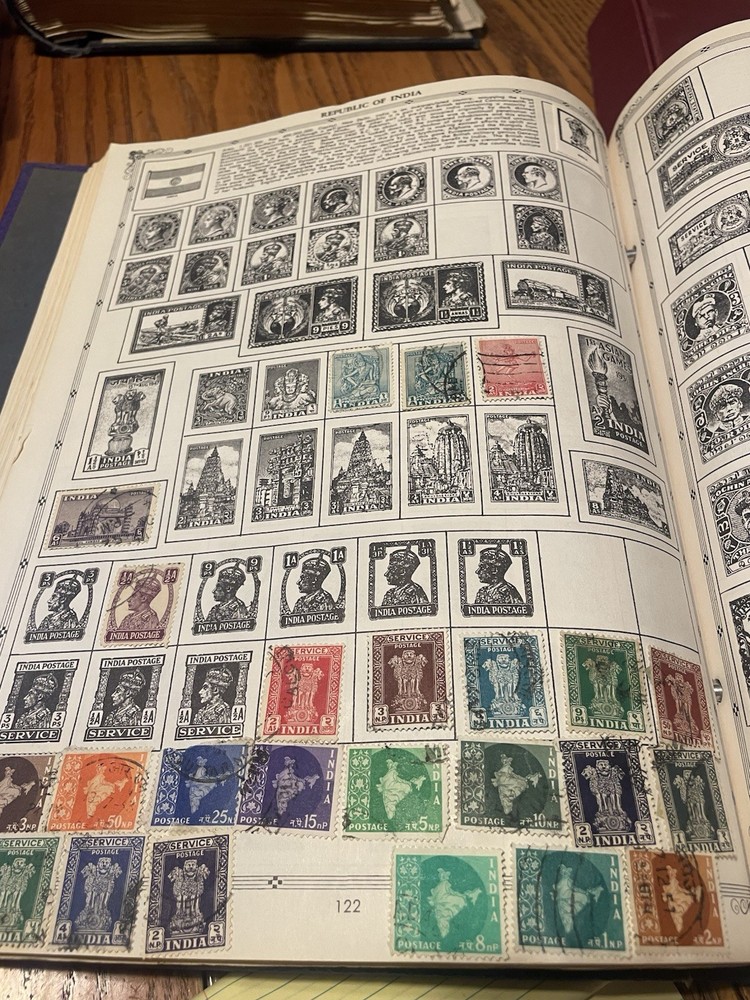 The Premier World Stamp Album 1922 -1 962 Grossman Germany Hitler 875+ Stamps