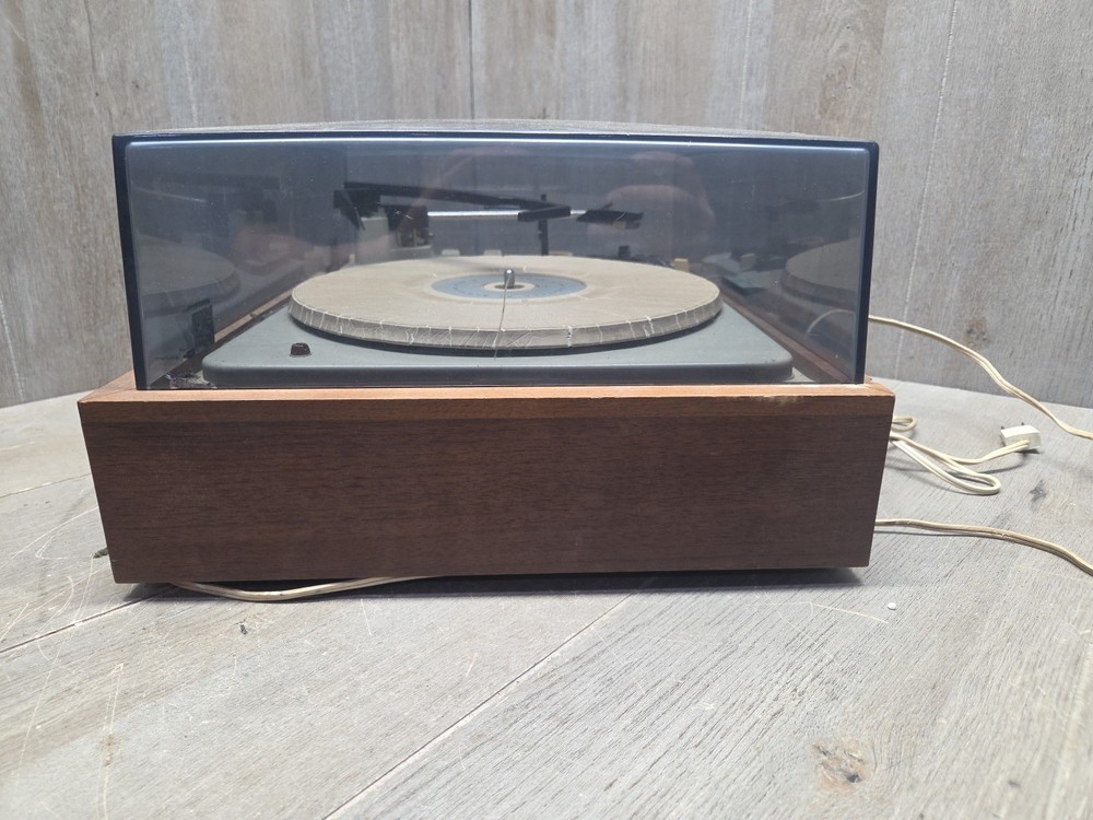 KLH Model Twenty Turntable