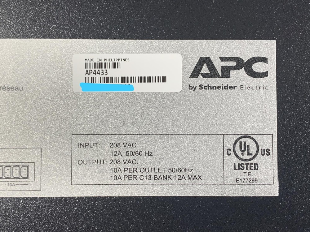 Schneider Electric APC AP4433 Rack Automatic Transfer Switch