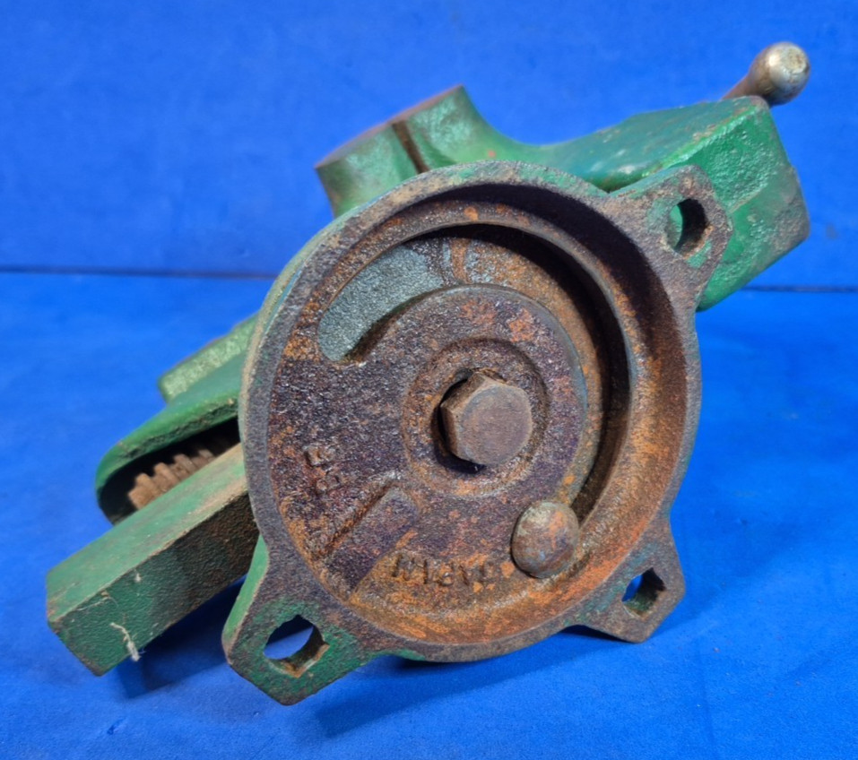 Fuller 3-1/2 Swivel Bench Vise