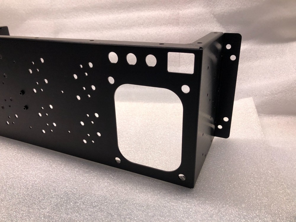 Phase Linear PL400 Amplifier Upgrade Chassis - White Oak Audio Design