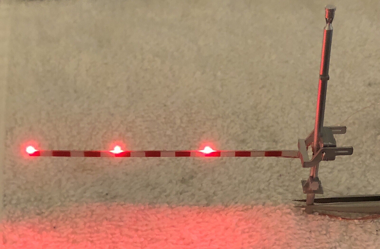 HO (2) Modern “Full Height” Crossing Gates w/ LED’s - NJ International, Walthers