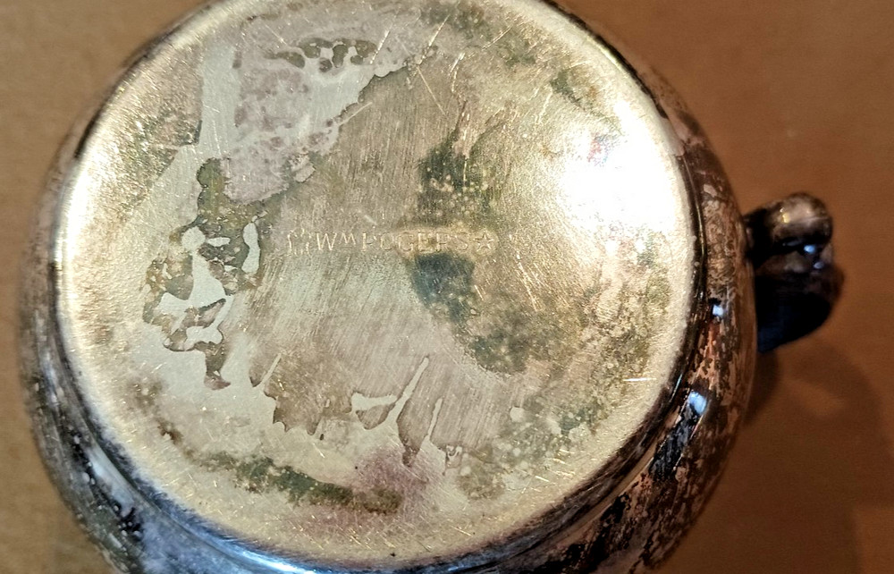 WM Rogers Silverplate Set Tea/Coffee Pot Creamer & Sugar Bowl with lid