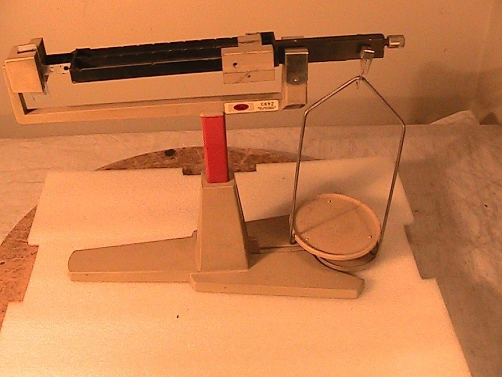 OHAUS Cent-O-Gram balance scale