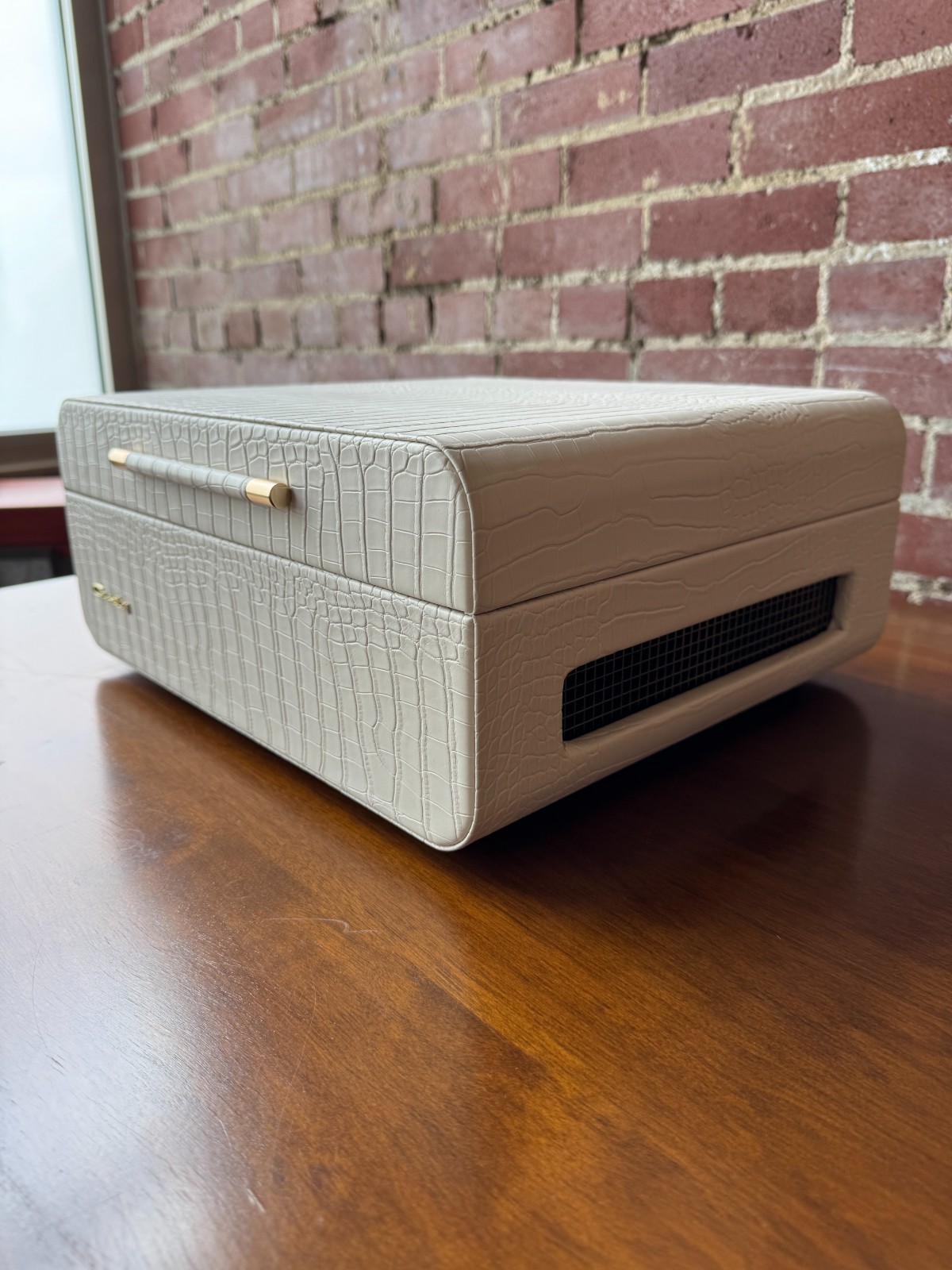 Open Box- Mercury Turntable with Bluetooth In/Out - Cream Croc