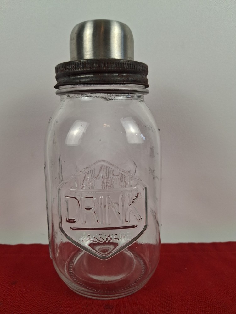Mason Jar Cocktail Shaker