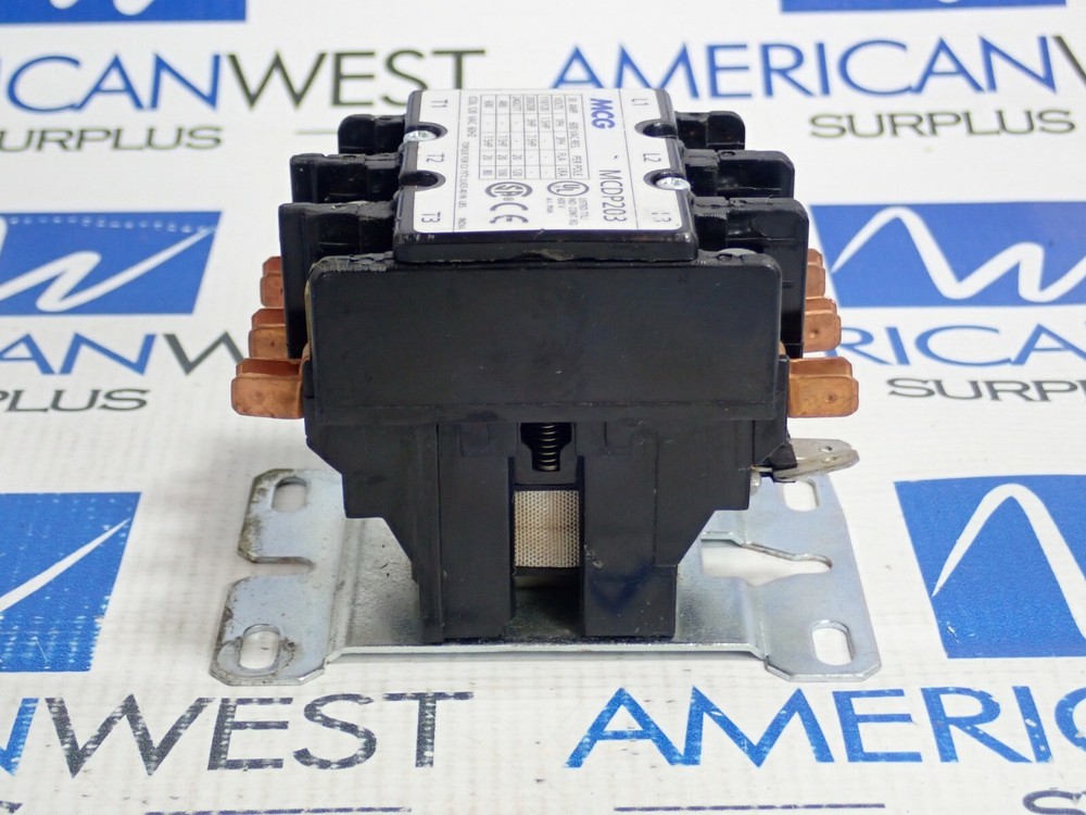 MCG MCDP203 30A CONTACTOR W/ 120V COIL