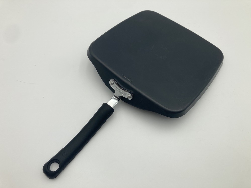 T-fal Kitchen Solutions 10.25" Non-Stick Square Griddle Pan C142