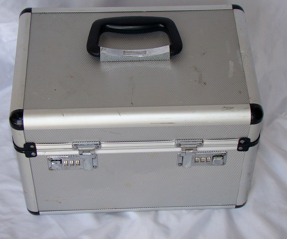 Vac & Spray Facial Machine with 5 Functions ELTK-213