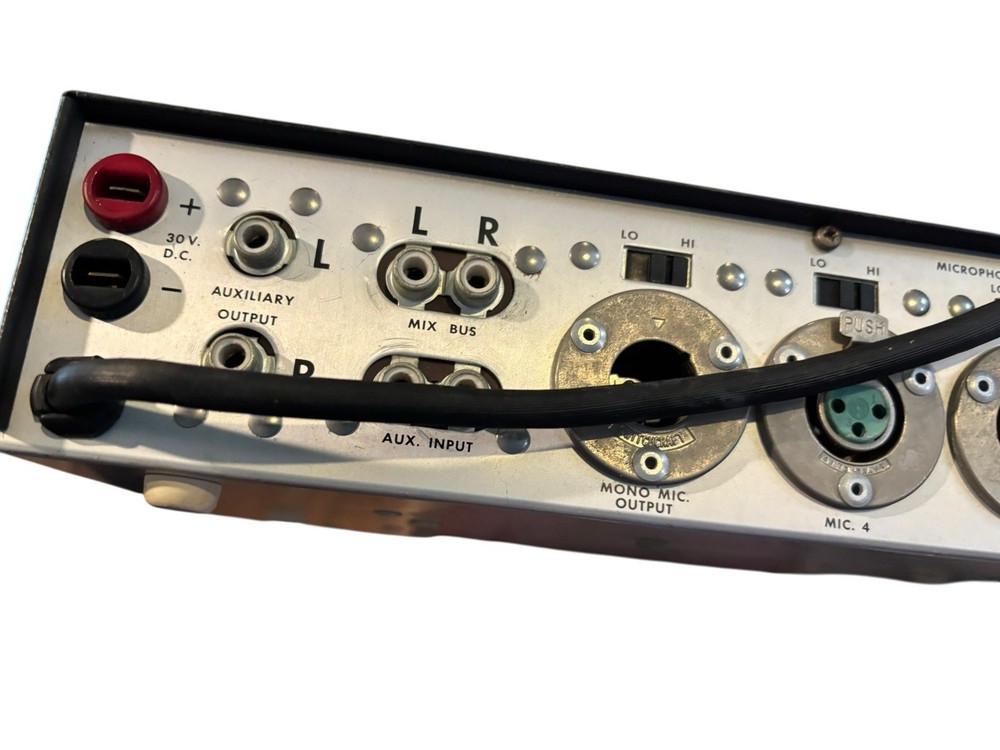 Shure M688 hi/low microphone mixer powers on