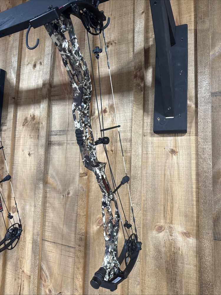 Darton Tritech 33 First Lite Fusion Compound Bow