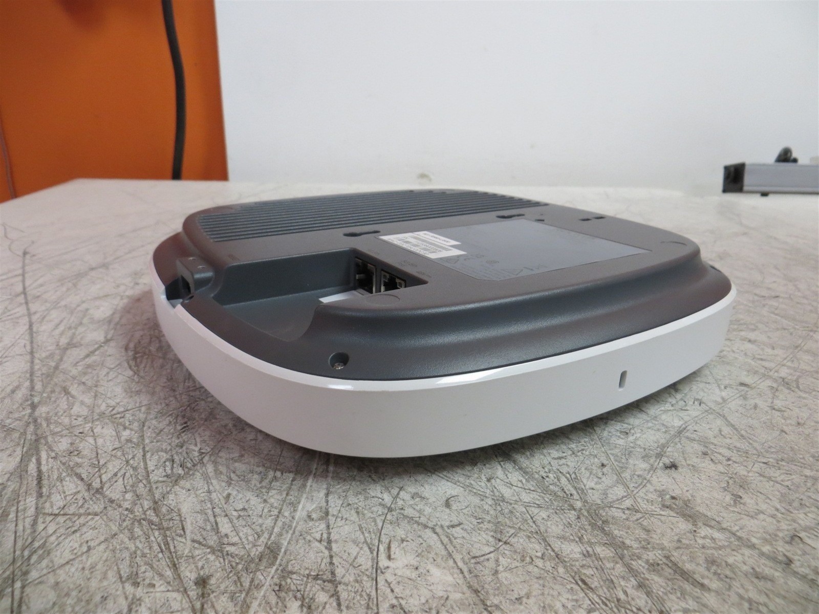 Ruckus R560 901-R560-US00 Indoor Access Point Factory Reset