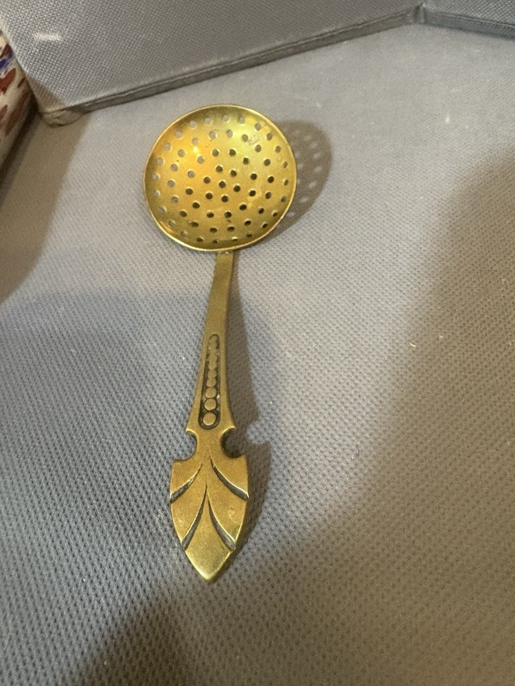 early tea strainer