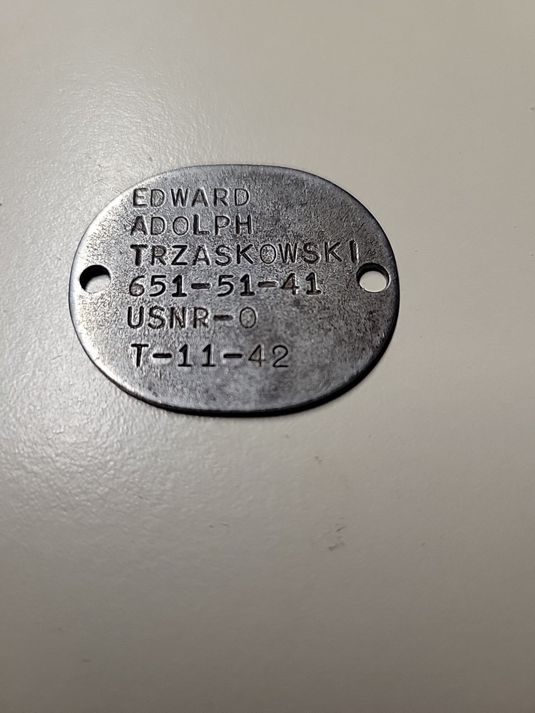 WWII Dog Tag USNR-0 T-11-42